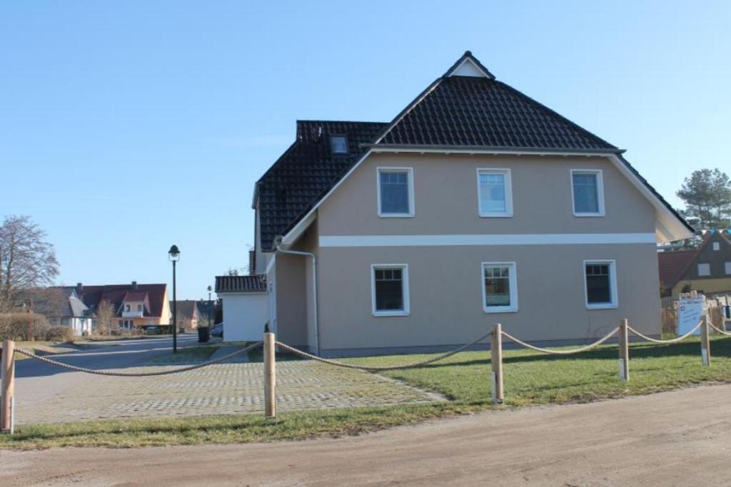 Ferienwohnung Asia In Born Zewnętrze zdjęcie